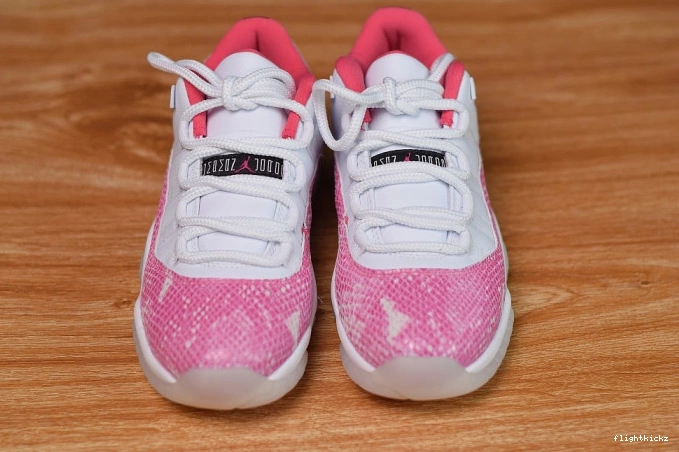 Low 11 Air Snakeskin Jordan WMNS AH7860-106 Pink 1024